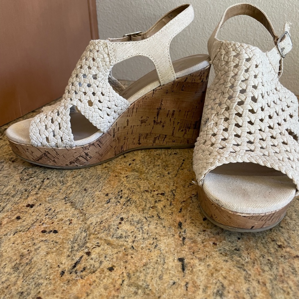 Wedged Platform heeled- buckled fastener, fabric knotted women’s shoe